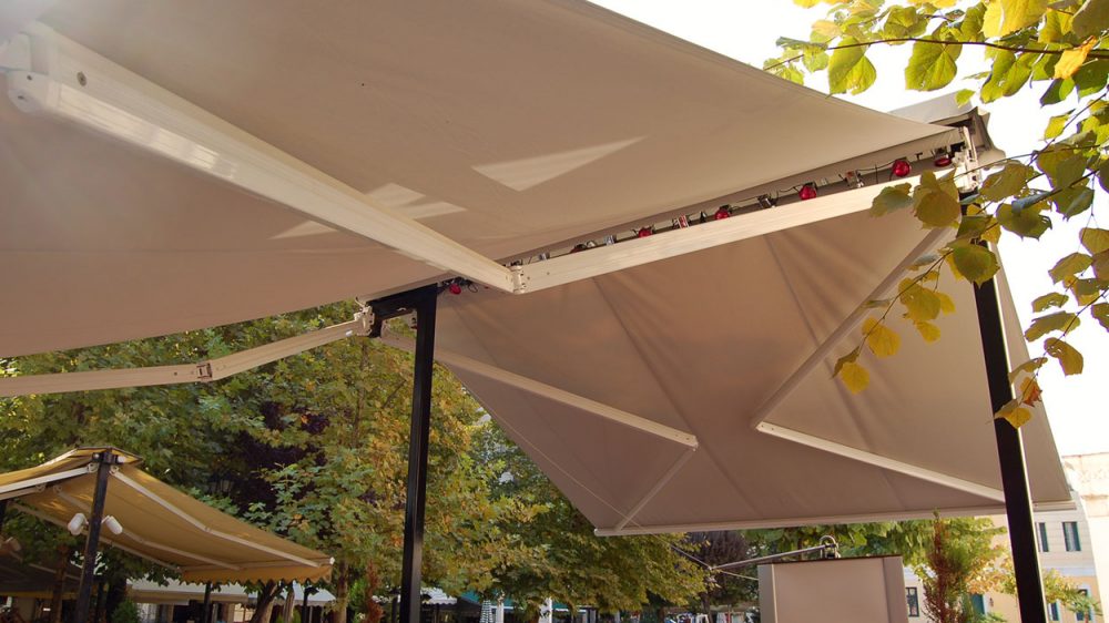 FOLDING-ARM AWNING