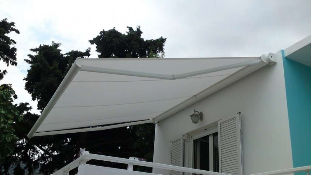 CASSETTE AWNING